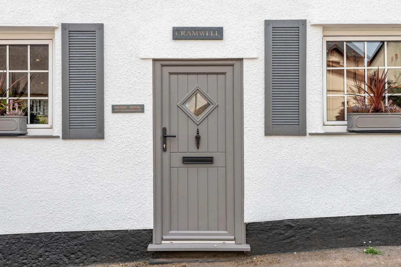 Cramwell Cottage, The Ley Arms Exeter 0*,  Großbritannien